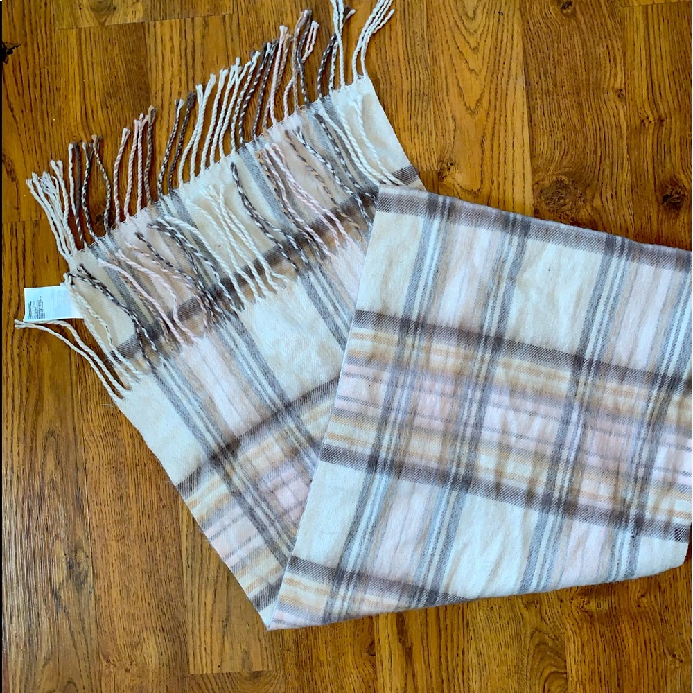 Plaid scarf